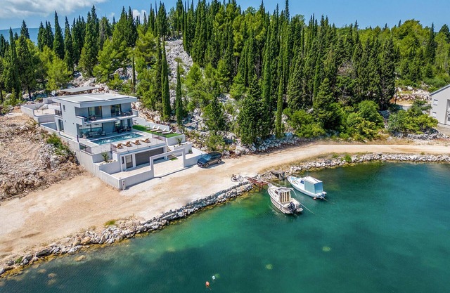 Stunning home in Blace