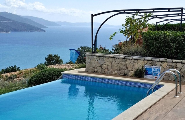 Stunning home in Brsec with sauna