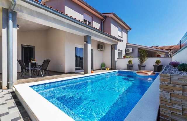 Stunning home in Skatari with WiFi