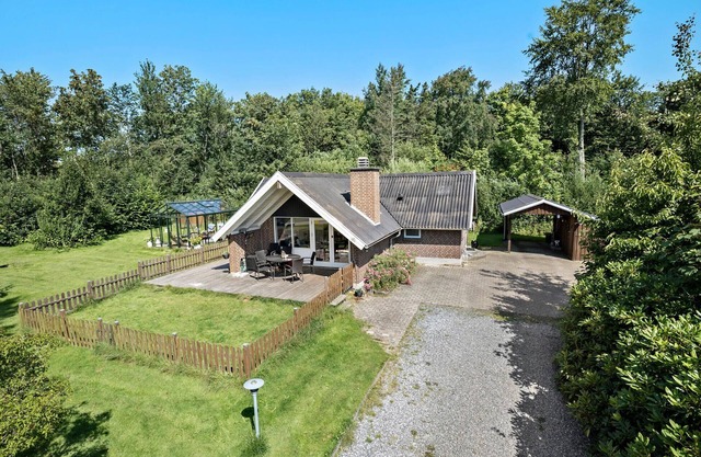 Stunning home in Toftlund with WiFi