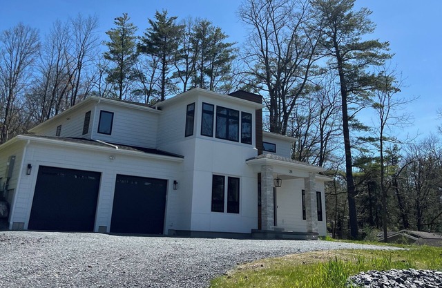 Stunning modern home for your monthly retreat - 5 bedrooms, office, & more!
