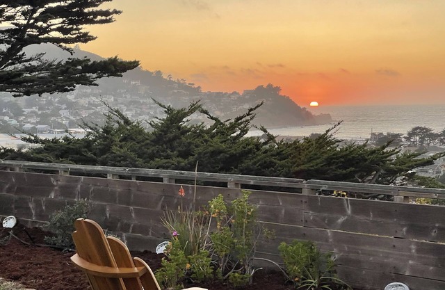 Stunning ocean views close to beach and SF