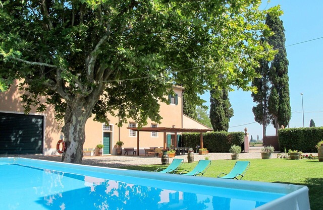 Stunning private villa for 13 guests with WIFI, private pool, TV, patio and pets allowed