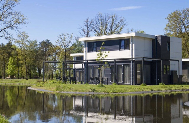 Stunning private villa for 10 people with WIFI, pool, TV and terrace