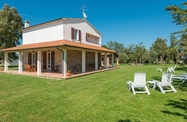 Stunning private villa for 6 people with WIFI, TV and terrace