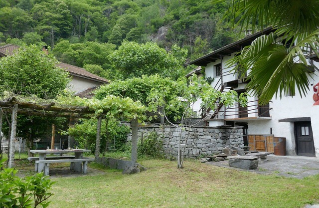 Stunning private villa for 4 guests with WIFI, TV, patio and panoramic view