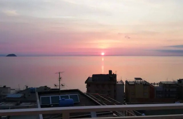 Stunning sea and gulf view 3 minutes from the beach