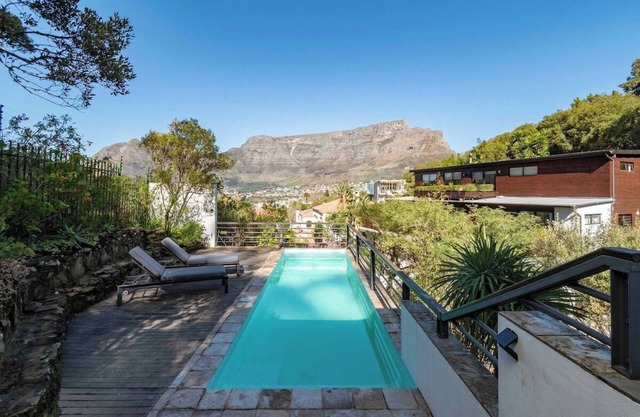Stunning Tamboerskloof Home with Panoramic Views