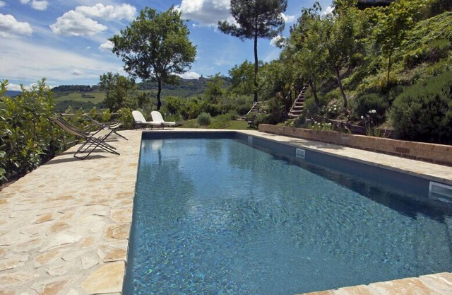 Stunning Tower with garden and panoramic Pool 5 minutes from Todi - Sleeps 10