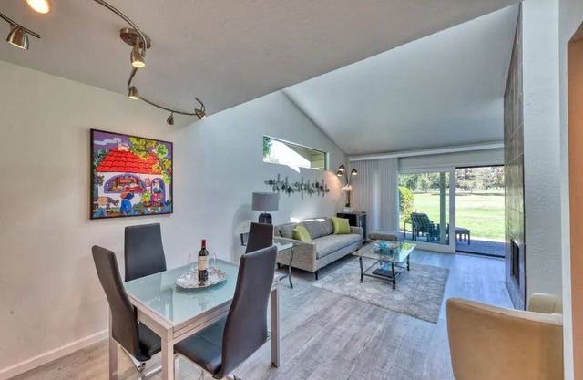 Stunning View Silverado 2 BD Condo on Golf Course w/Pool