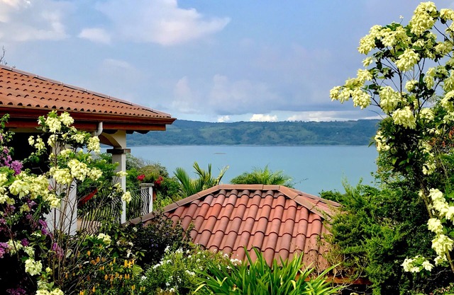 Stunning views of Lake Arenal and Volcano in Secure, Gated Vacation Community