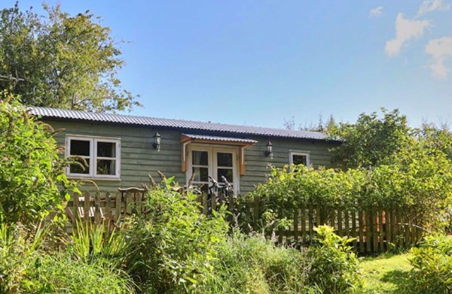 Stunning villa for 2 people with WIFI and pets allowed