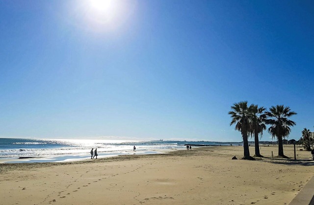 Stunning villa for 7 people with A/C, WIFI, TV and patio