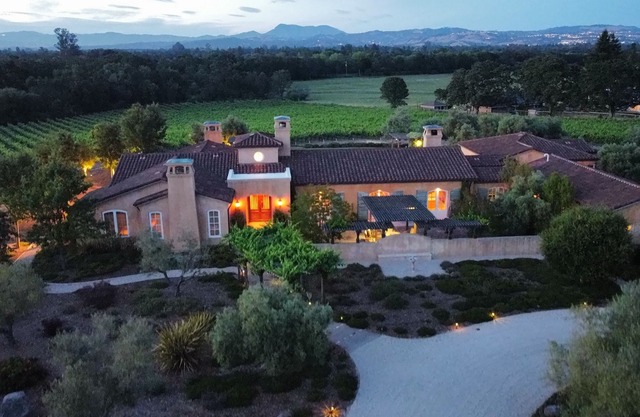 Stunning Villa in the Heart of Sonoma County