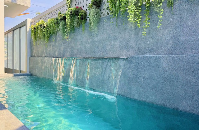 Stylish 3br Pool Villa walk to beautiful NaiYang beach