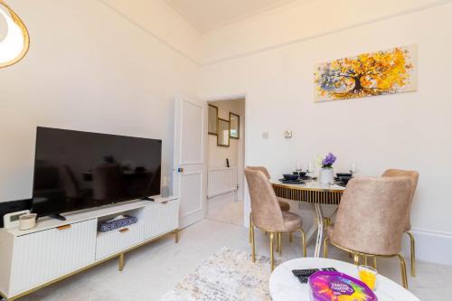 Stylish Chelsea Apartment