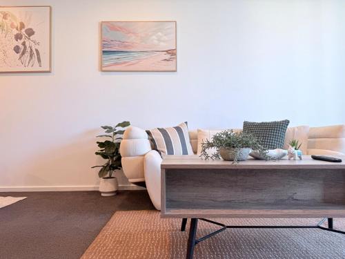 Stylish Comfy 2bd Apt in CBR City Family&Business