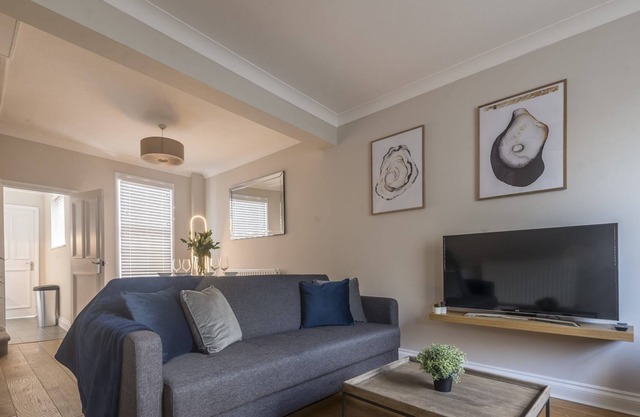 Stylish Hidden Gem In Henley-On-Thames