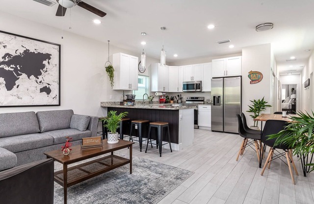 Stylish new construction casita near downtown with EV charger