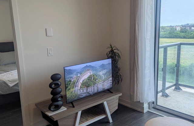 Stylish Oakville Condo to Call Home