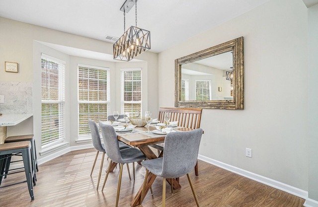 Stylish Oasis in the heart of Ballantyne Charlotte, Newly remodeled