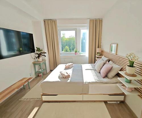 Stylish Studio Apartment, Prague Smichov, Parking, Free Gym