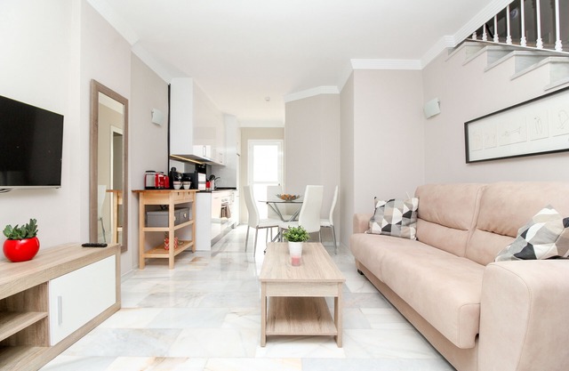Stylish townhouse - great resort facilities