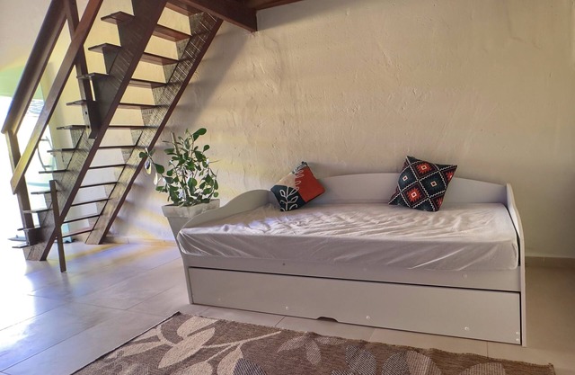 Suite confortável - A/C - Wi-Fi - Centro de Brotas - SP