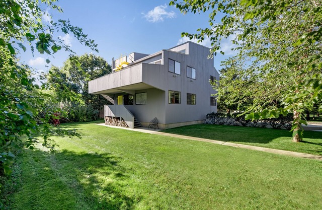 Summer 25 and Yr-Round Available! Walk to Beach and Town! South of Highway AMG!