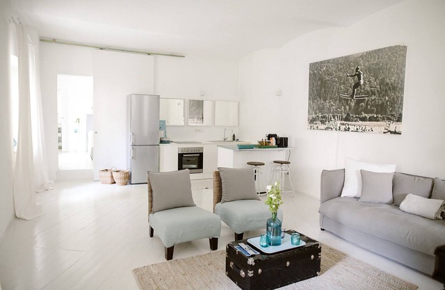 Summer apartment on Lake Wörthersee with terrace & private lake access