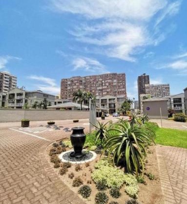 Summersands 83 North Beach Durban- 2 Bedrooms