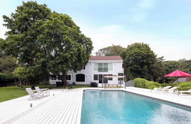 Summerwood by Rove Travel Home with Pool & Hot Tub