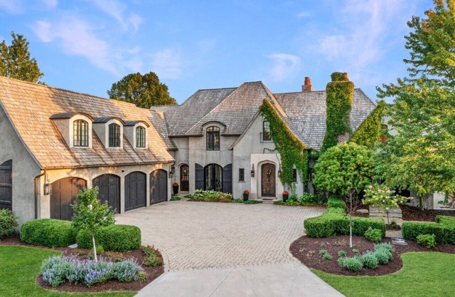 Summit Road Estate - Top Luxury