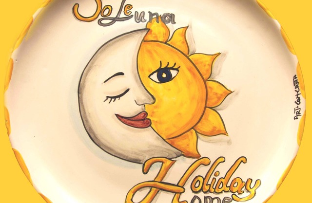 Sun and Moon Holiday Home