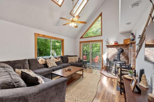 Sun-Dappled Suissevale Cape Close to Lake & Beach