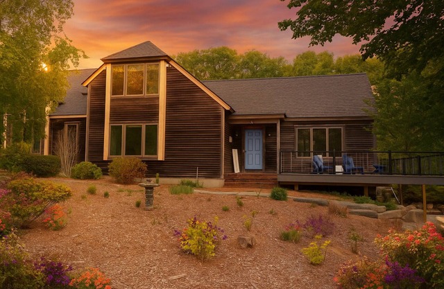 Sun, Sand, and Serenity: Your Dream Beach House Retreat - Includes Private Beach