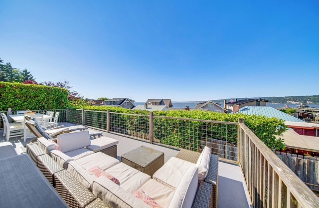 Sun-Soaked Sandy Point Haven w/Beach Access!