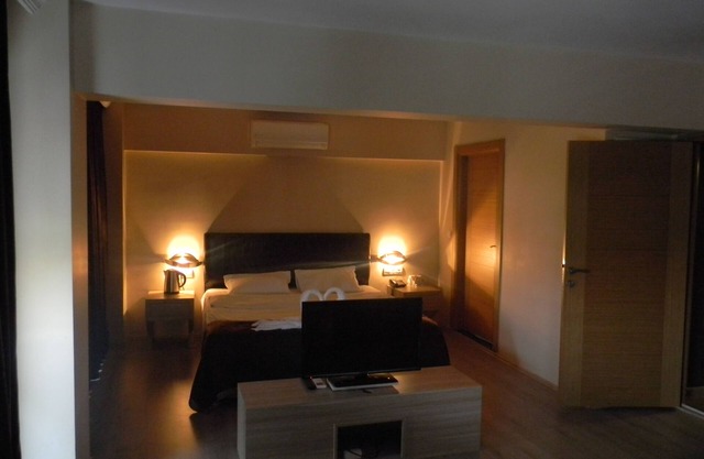 Sun Suites