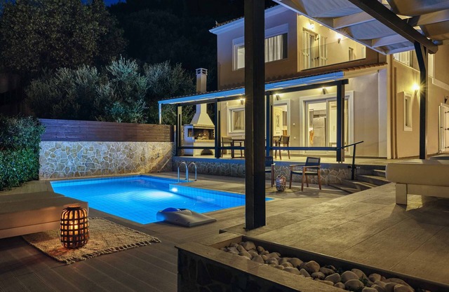 Sun Villa View - Three Bedroom Villa, Sleeps 7