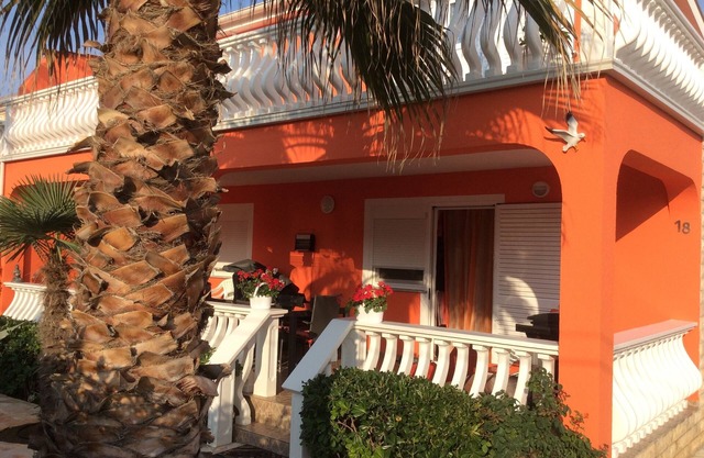 SUNCE ISTOK: HOLIDAY IN CROATIA