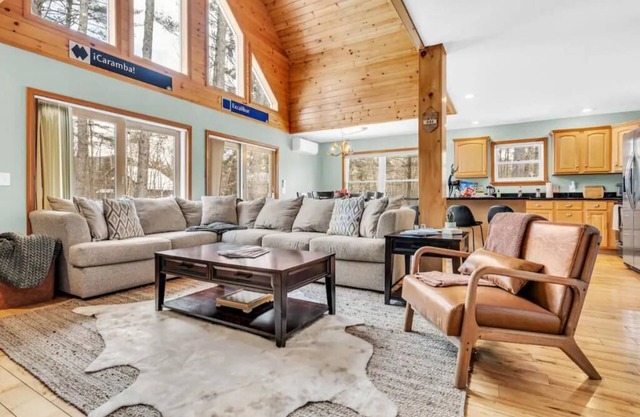 Sunday River 5 Min! Family/Group/Couples Retreat!