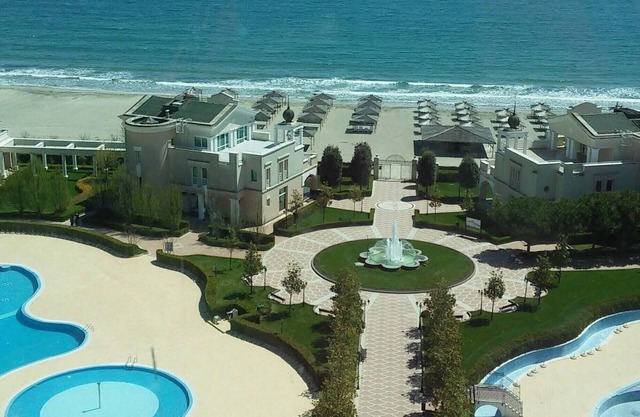 SUNET RESORT apartment in sigma building