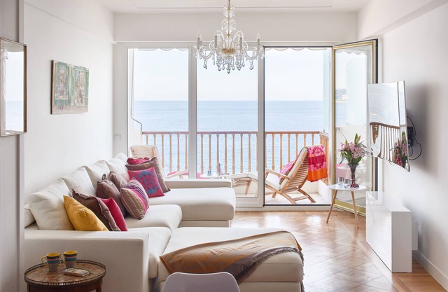 Sunlight Properties RUBY - stylish sea view apartment for 4