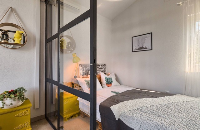 Sunny apartment - Villa Marizella