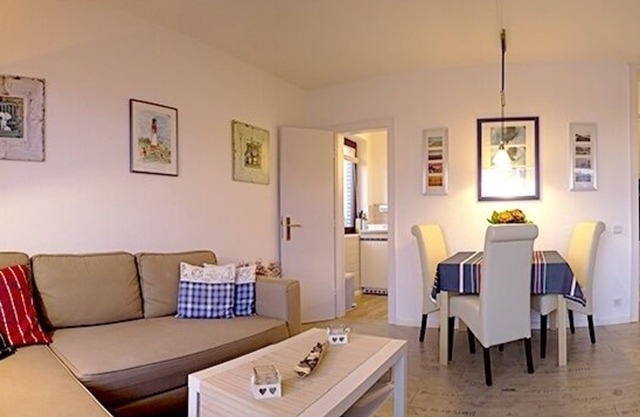 Sunny balcony, 200m to the sandy beach *WLAN*