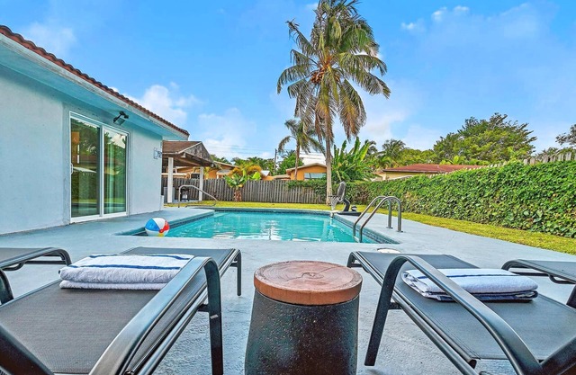 Sunny Miami Stay Pool BBQ Centrally Located Perfect for Families/Groups