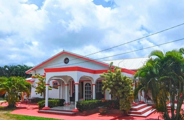Sunny Palm Villas