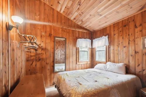 Sunnyside Combined 12BR 5BA Lakefront Retreat