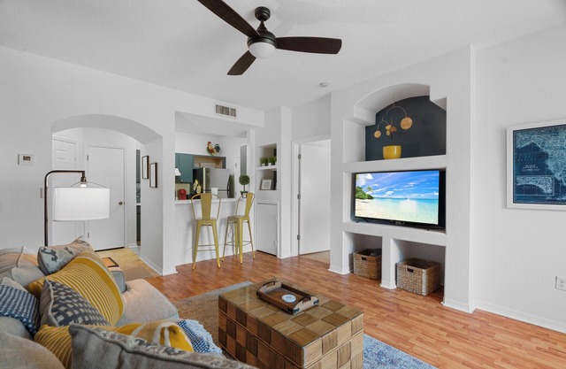 Sunnyside Oasis, Cozy & Convenient