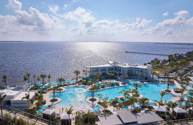 Sunseeker Resort Florida Gulf Coast, Curio Collection Hilton